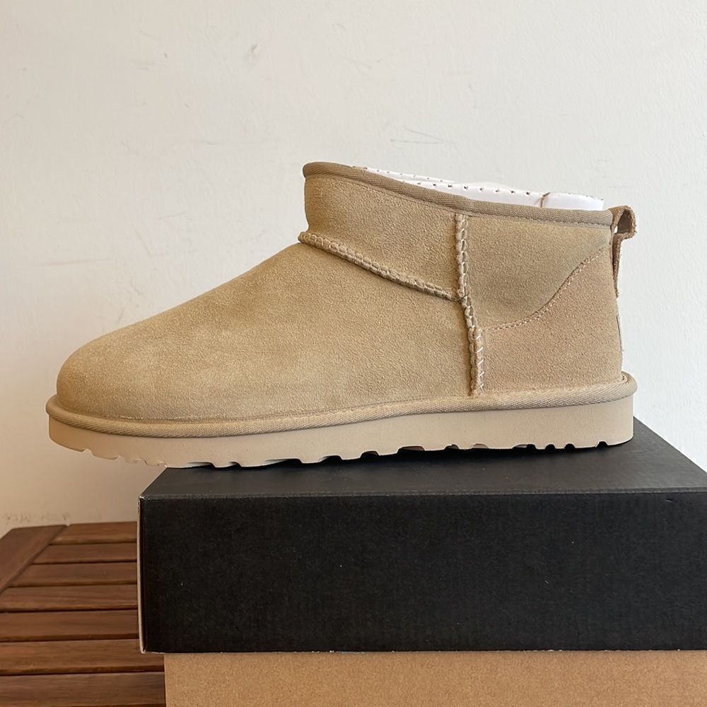 UGG Classic Ultra Mini Boots Mustard Seed Men Size 10 Women Size 11 - Picture 9 of 15